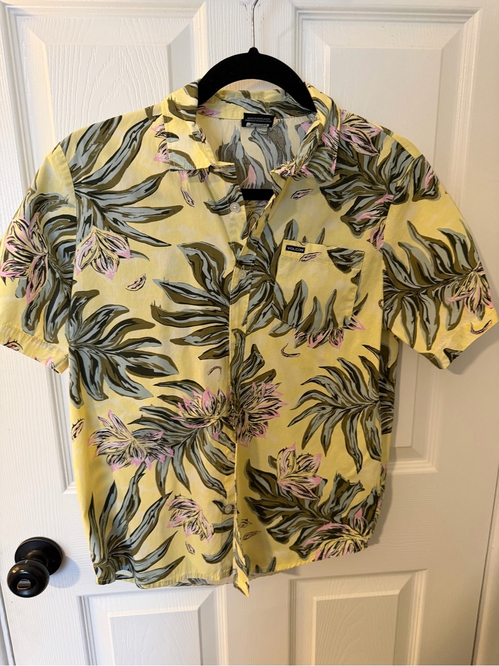 Volcom Boy’s Yellow Tropical Floral Short-Sleeve Shirt sz 14